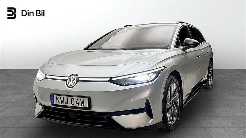 Silver Begagnad 2024 VW ID.7 Pro Kombi | 519 900 kr (Marknadspris) - Bild 1/4
