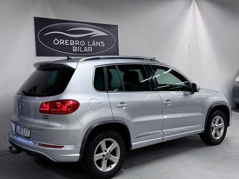 Begagnad VW Tiguan 160 HK (117 kW) 2015 Silver SUV