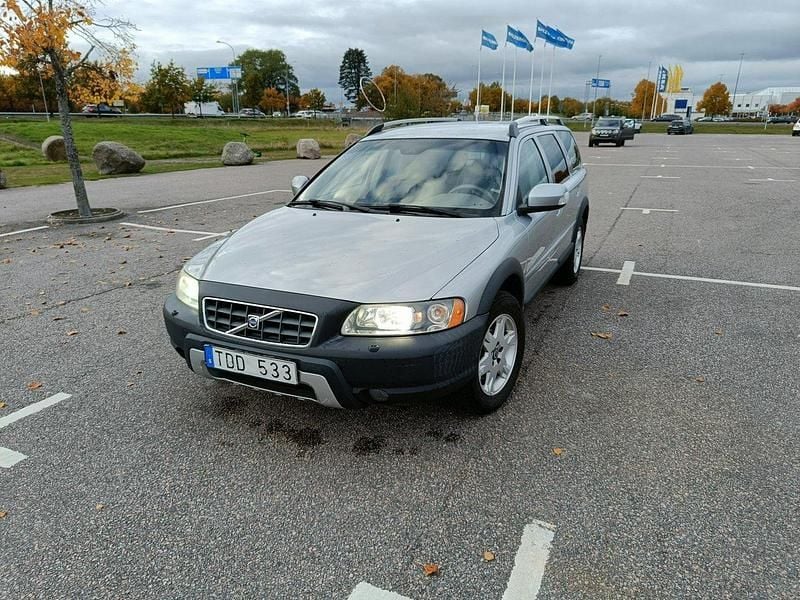 Silver Begagnad 2007 Volvo XC70 Momentum Kombi | 42 000 kr (Bra pris) - Bild 1/4