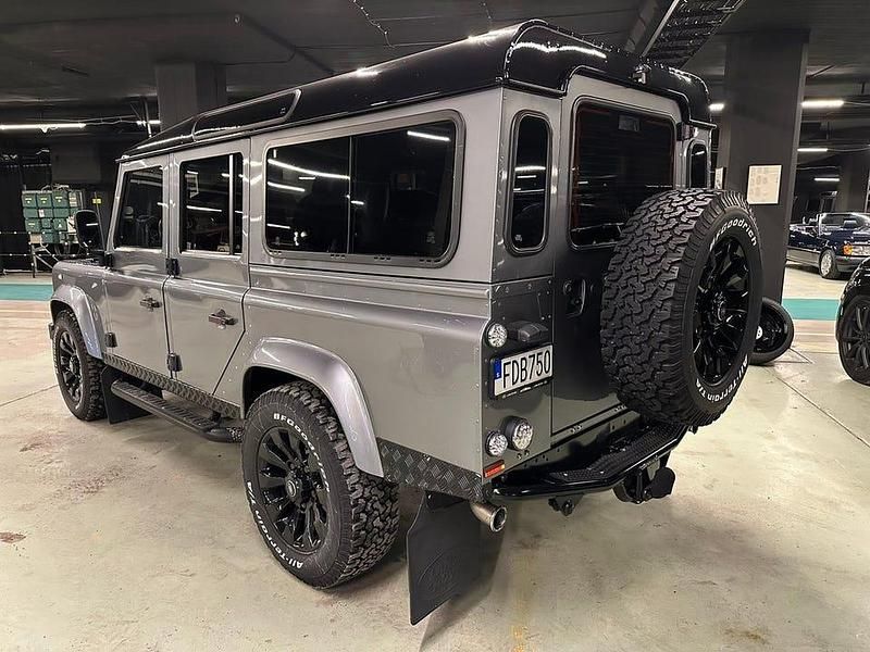 Begagnad Land Rover Defender 122 HK (89 kW) 2013 Grå (orkney grey) SUV