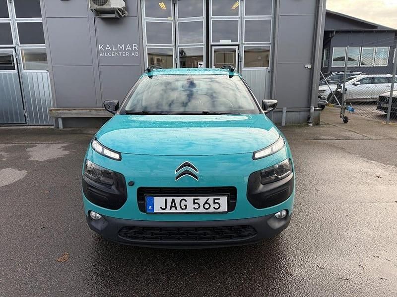Begagnad Citroën C4 Cactus 99 HK (72 kW) 2015 Blå Halvkombi
