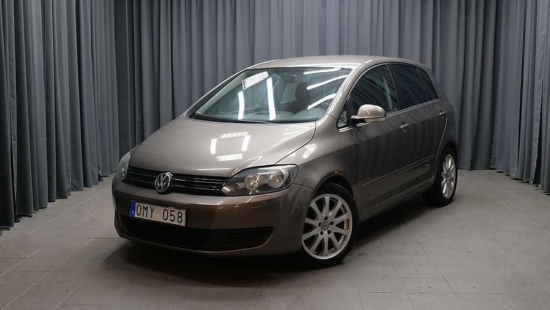 Begagnad VW Golf VI 105 HK (77 kW) 2011 Brun Halvkombi