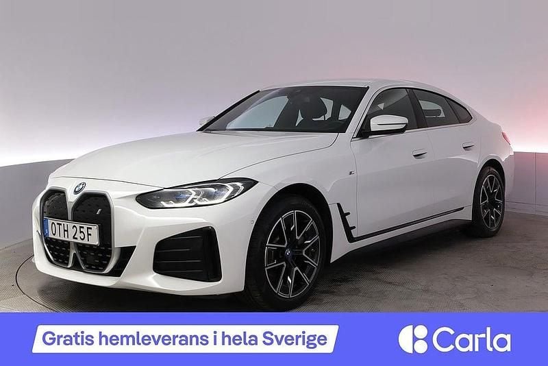 Vit Begagnad 2022 BMW i4 M Sport Sedan | 399 990 kr (Marknadspris) - Bild 1/4