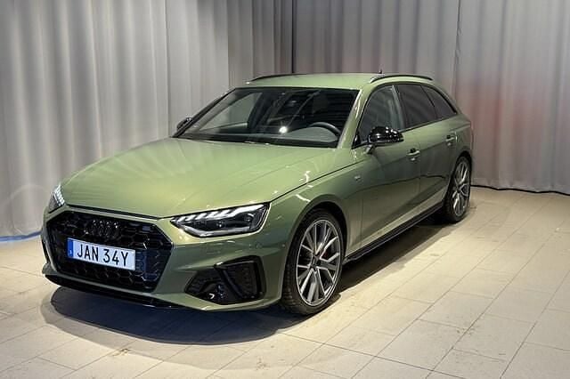 Distriktgrön metallic Begagnad 2023 Audi A4 S-Line Kombi | 409 900 kr (Dyr) - Bild 1/4
