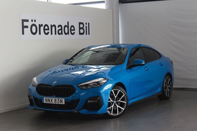Blå Begagnad 2022 BMW 218 M Sport Sportkupé | 289 000 kr (Marknadspris) - Bild 1/4
