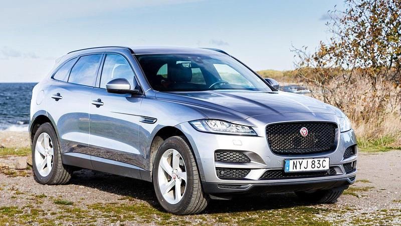 Grå Begagnad 2020 Jaguar F-Pace SUV | 249 000 kr - Bild 1/4