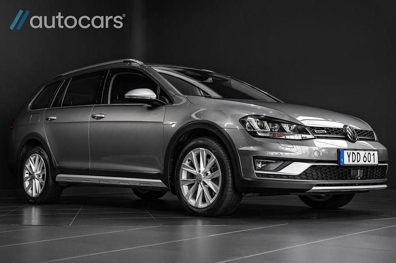 Grå Begagnad 2016 VW Golf Alltrack Kombi | 199 000 kr (Marknadspris) - Bild 1/4