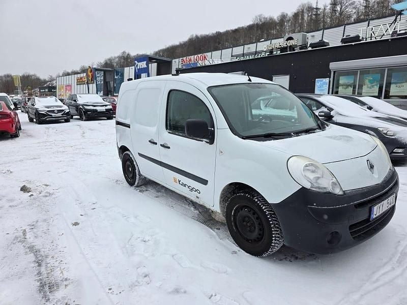 Begagnad Renault Kangoo 68 HK (50 kW) 2010