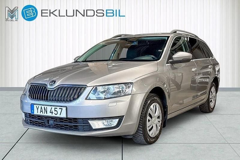 Begagnad Skoda Octavia 110 HK (80 kW) 2015 Cappuccino beige metallic Kombi