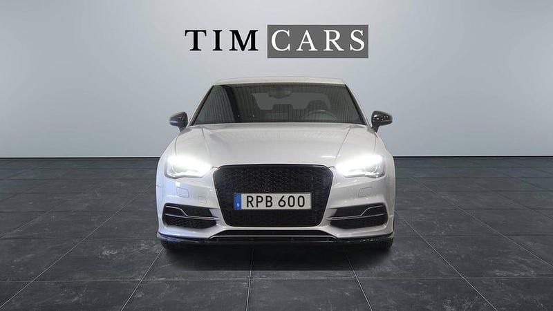 Begagnad Audi S3 305 HK (224 kW) 2014 Silver Sedan