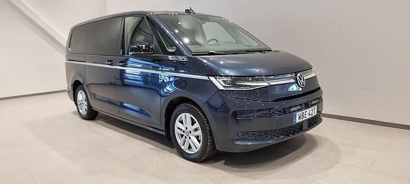 Begagnad VW Multivan 2024 Blå Van