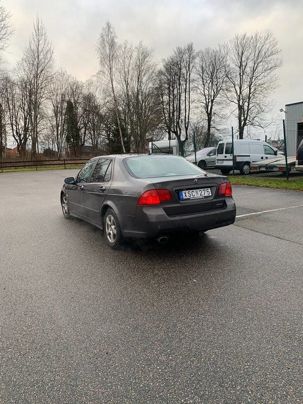Begagnad Saab 9-5 Vector 180 HK (132 kW) 2006 Brun Sedan