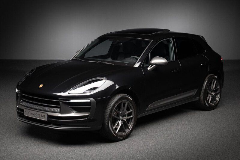 Svart Begagnad 2023 Porsche Macan SUV | 699 000 kr (Bra pris) - Bild 1/4