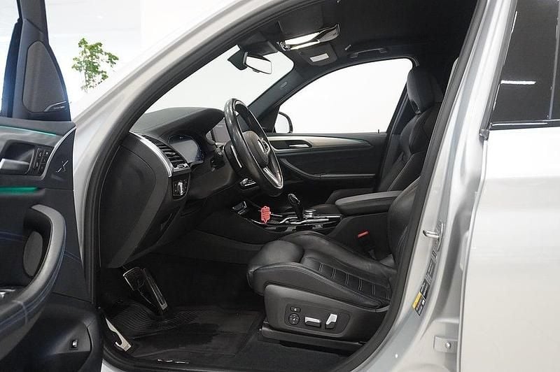 Begagnad BMW X3 M Sport 184 HK (135 kW) 2020 Silver SUV