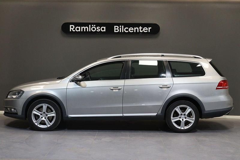 Silver Begagnad 2013 VW Passat Alltrack Kombi | 84 900 kr (Marknadspris) - Bild 1/4