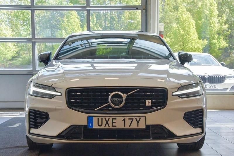 Begagnad Volvo S60 405 HK (297 kW) 2020 Vit Sedan