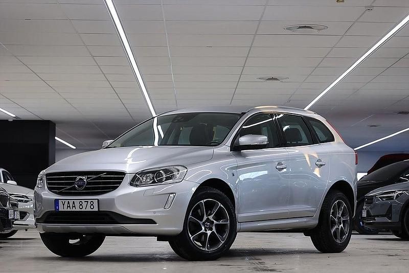 Begagnad Volvo XC60 Ocean Race 190 HK (139 kW) 2015 Silver SUV