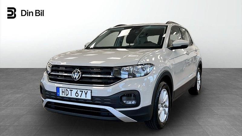 Grå (ascot grey) Begagnad 2022 VW T-Cross Life SUV | 179 800 kr (Marknadspris) - Bild 1/4
