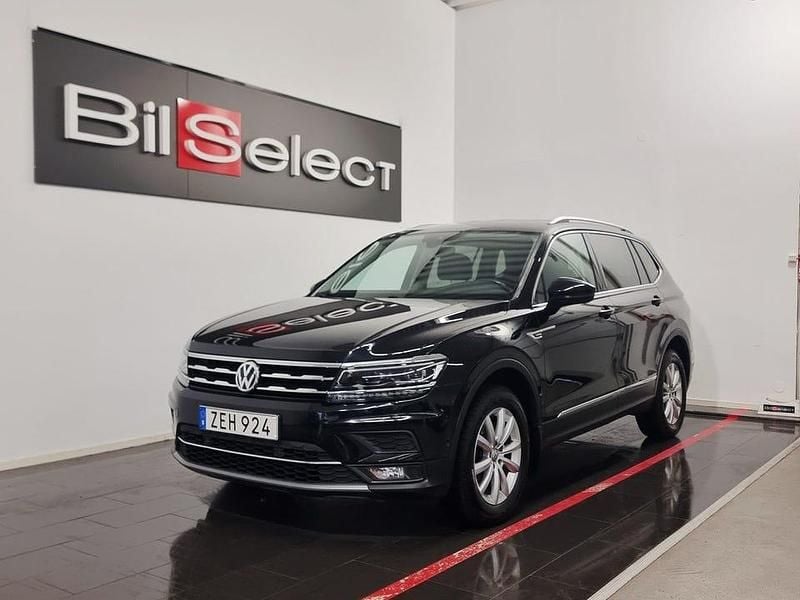 Svart Begagnad 2017 VW Tiguan Allspace GT SUV | 219 900 kr (Marknadspris) - Bild 1/4