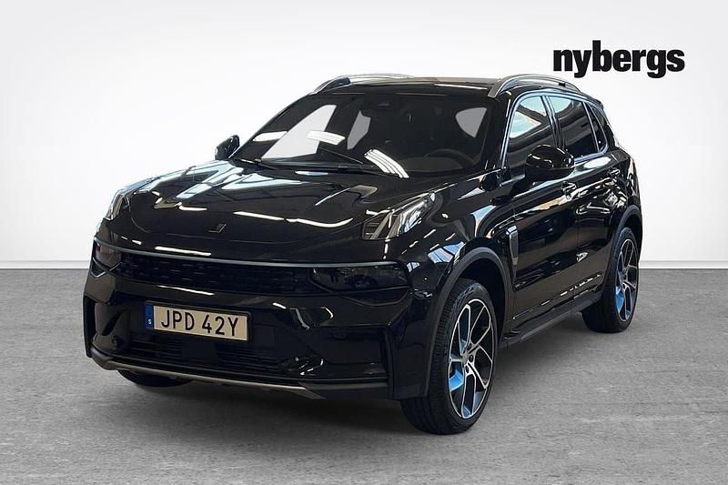 Svart Begagnad 2023 Lynk & Co 01 SUV | 309 990 kr - Bild 1/4