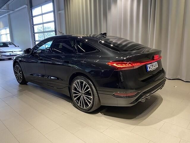 Begagnad Audi e-tron Sportback Performance 269 kW (367 HK) 2025 Mytsvart metallic SUV