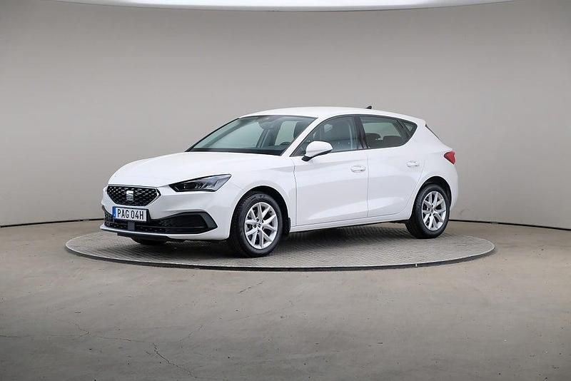 Vit Begagnad 2022 Seat Leon Style Sedan | 209 000 kr - Bild 1/4
