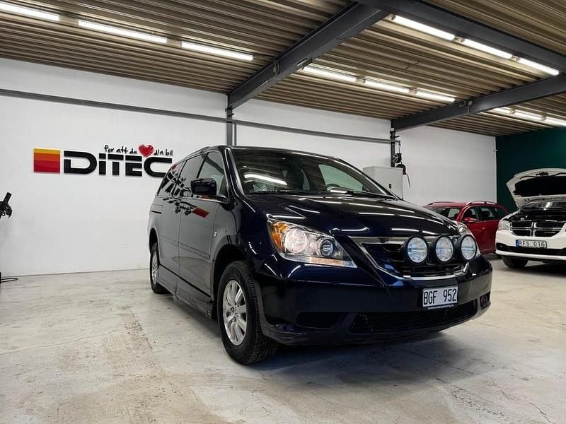 Blå Begagnad 2008 Honda Odyssey Minibuss | 119 500 kr - Bild 1/4