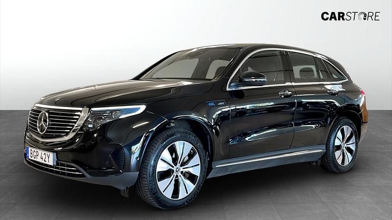 Svart Begagnad 2022 Mercedes EQC400 SUV | 379 900 kr (Bra pris) - Bild 1/4