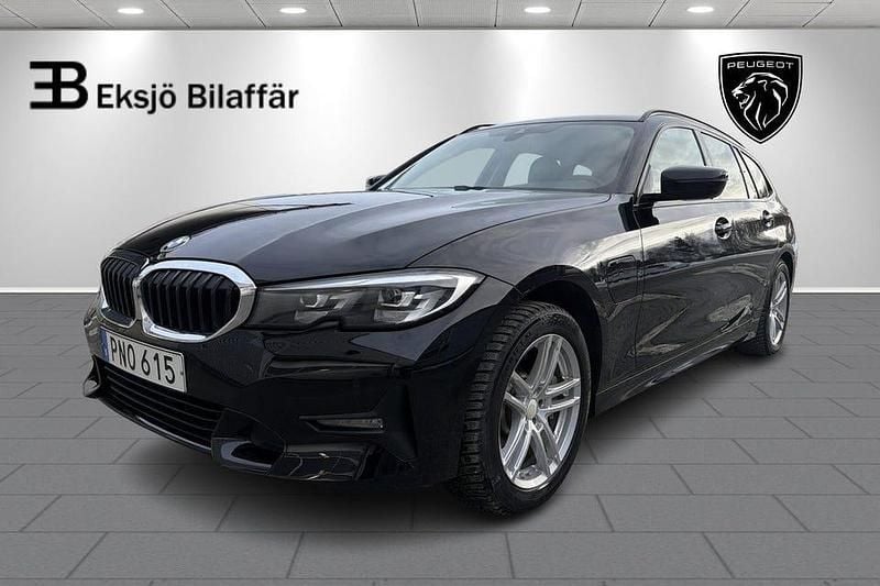 Begagnad BMW 330 Sport Line 292 HK (214 kW) 2021 Svart Kombi