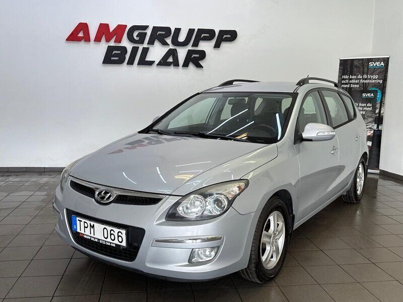 Silver Begagnad 2009 Hyundai i30 Kombi | 34 900 kr (Marknadspris) - Bild 1/4