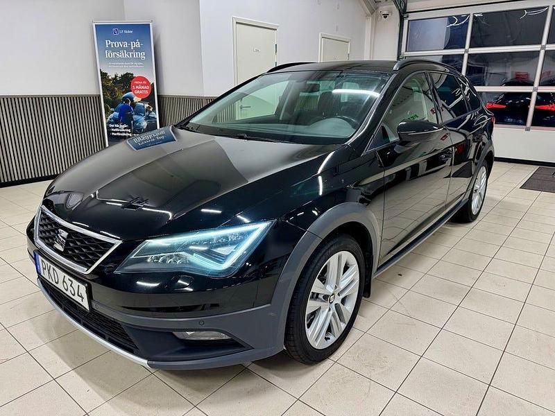 Svart Begagnad 2017 Seat Leon X-Perience 4Drive Kombi | 159 900 kr (Marknadspris) - Bild 1/4