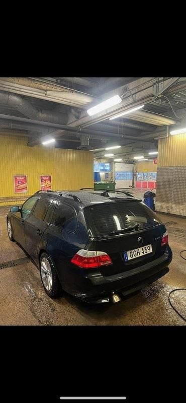 Svart Begagnad 2007 BMW 525 M Sport Kombi | 47 000 kr (Superpris) - Bild 1/4