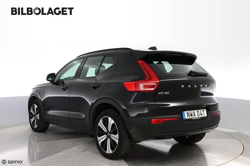 Begagnad Volvo XC40 Core 185 kW (252 HK) 2022 Svart SUV