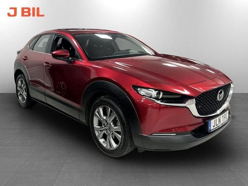 Röd Begagnad 2022 Mazda CX-30 Sky SUV | 244 900 kr (Marknadspris) - Bild 1/3