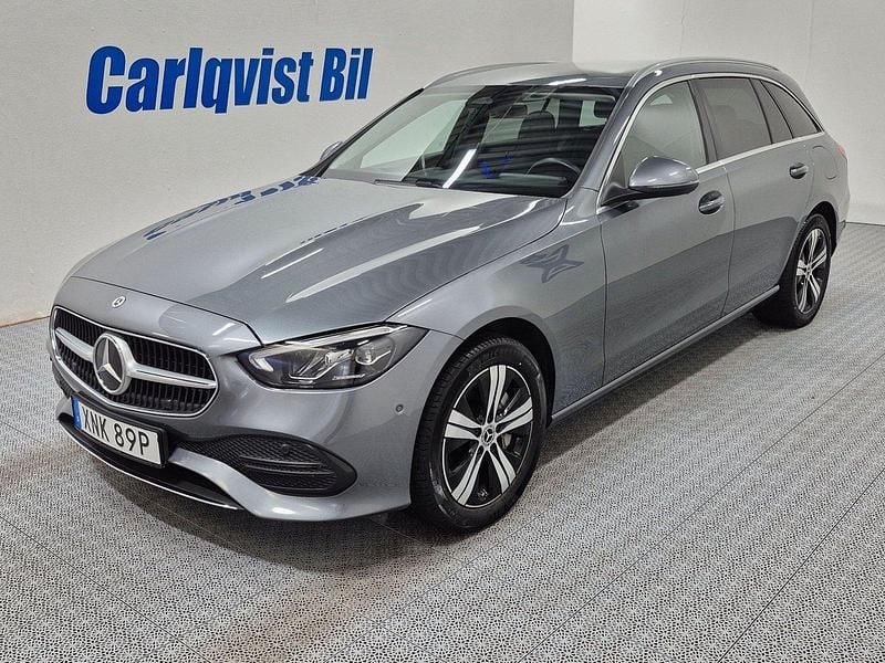 Grå Begagnad 2022 Mercedes C300e Kombi | 385 000 kr (Bra pris) - Bild 1/4