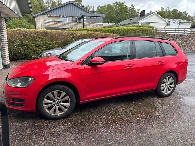 Begagnad VW Golf VII 105 HK (77 kW) 2015