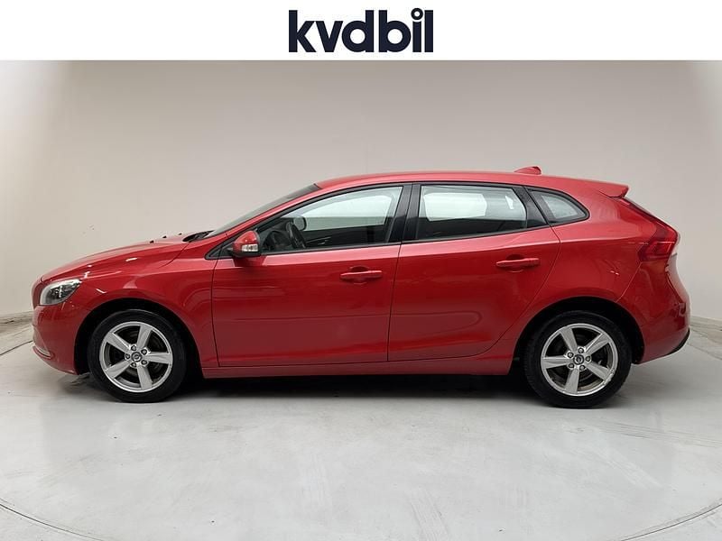 Begagnad Volvo V40 2016 Röd