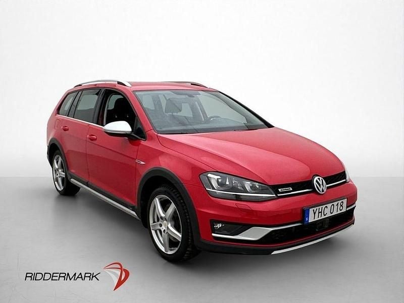 Begagnad VW Golf Alltrack 184 HK (135 kW) 2016 Röd Kombi