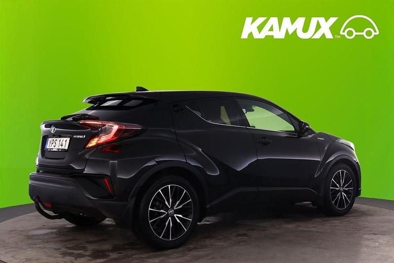 Begagnad Toyota C-HR Executive 122 HK (89 kW) 2017 Svart SUV