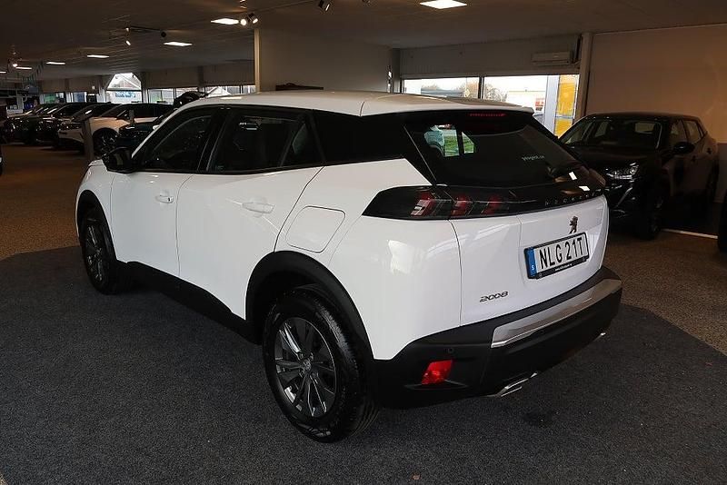 Begagnad Peugeot 2008 Active 131 HK (96 kW) 2022 Vit SUV