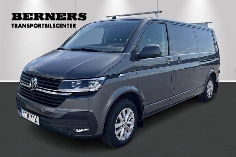 Grå Begagnad 2022 VW T6.1 Van | 399 900 kr (Marknadspris) - Bild 1/4