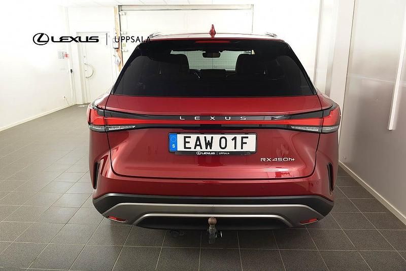 Begagnad Lexus RX450h+ 2023 Röd