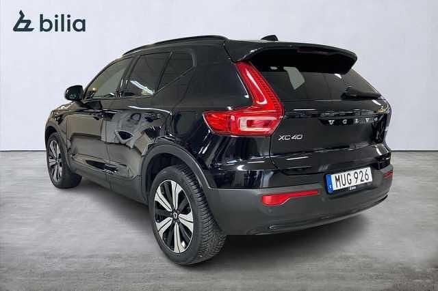 Begagnad Volvo XC40 Plus 185 kW (252 HK) 2022 Svart SUV