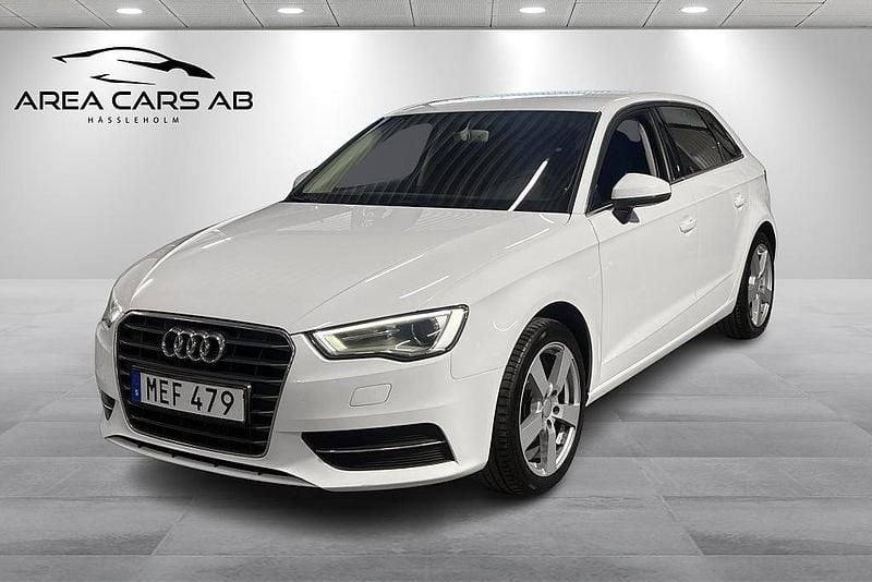 Begagnad Audi A3 Sportback Attraction 150 HK (110 kW) 2015 Vit Halvkombi