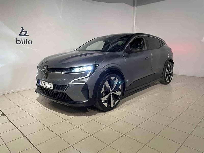 Grå Begagnad 2023 Renault Mégane Halvkombi | 279 900 kr - Bild 1/1