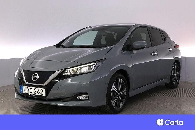 Ljusgrå Begagnad 2021 Nissan Leaf 360º Halvkombi | 177 900 kr (Marknadspris) - Bild 1/4