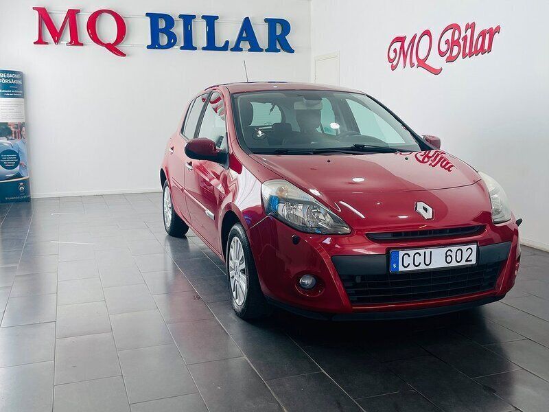 Röd Begagnad 2010 Renault Clio II Halvkombi | 48 900 kr (Lite dyr) - Bild 1/4