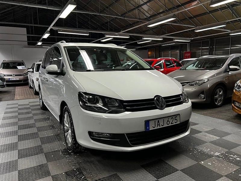 Begagnad VW Sharan GT 177 HK (130 kW) 2015 Vit Minibuss