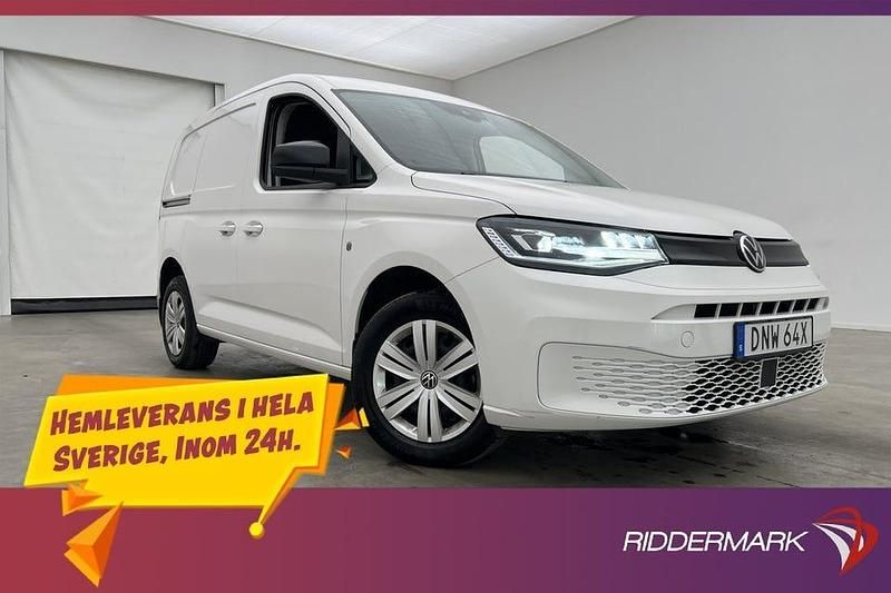 Vit Begagnad 2021 VW Caddy Minibuss | 279 800 kr (Dyr) - Bild 1/3