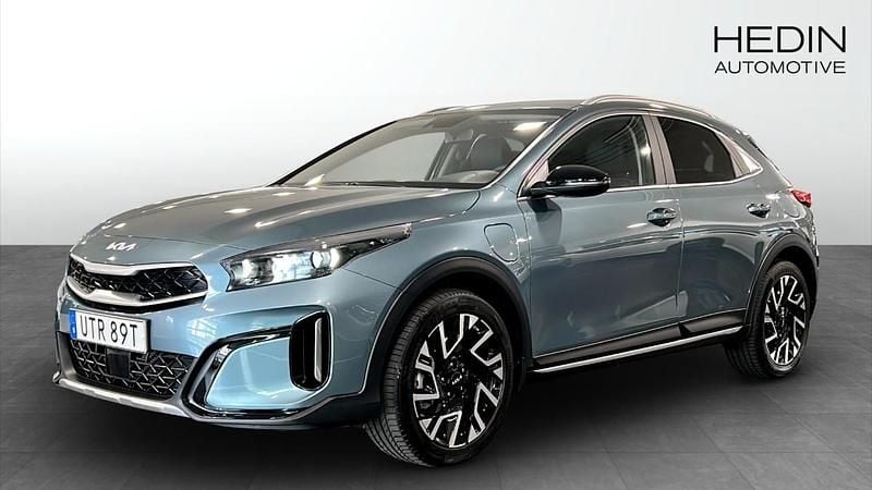 Grå (grey) Begagnad 2024 Kia XCeed Advance SUV | 309 900 kr (Bra pris) - Bild 1/4